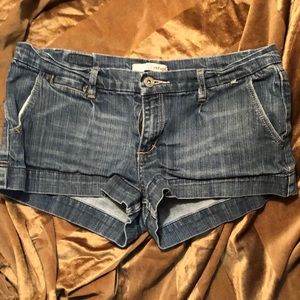 Refuge Low Rise Denim Jean Shorts Size 11